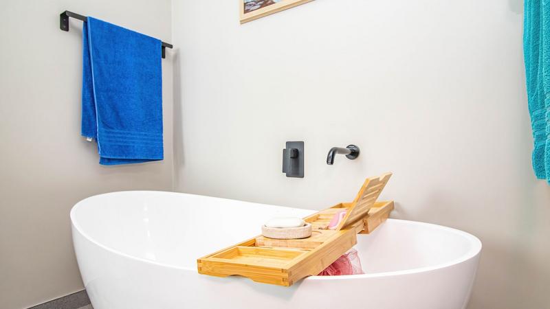 4 Bedroom Property for Sale in Sandbaai Western Cape